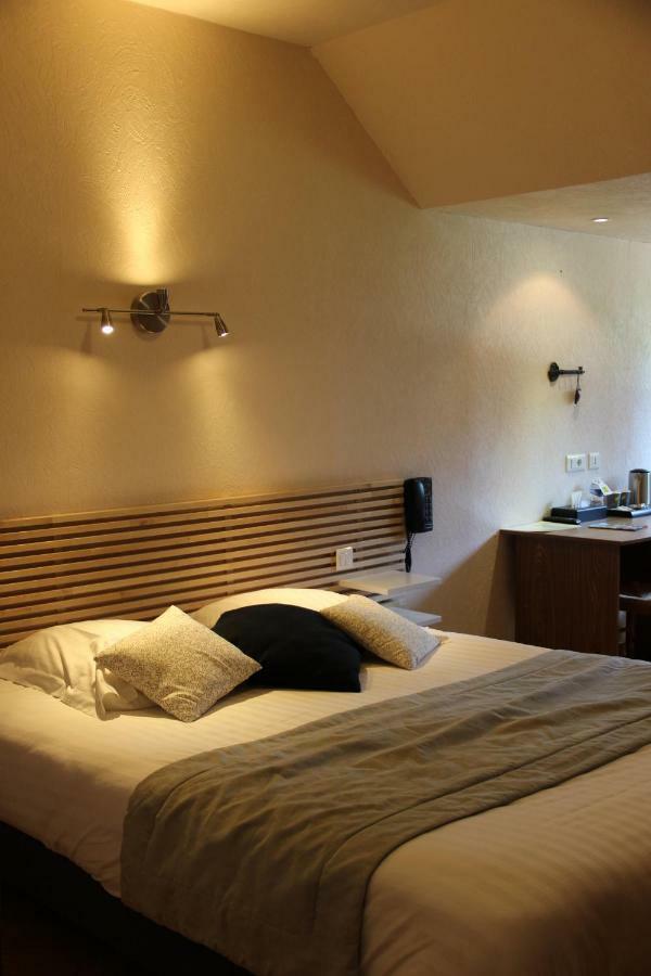 Hotel Restaurant Logis La Meridienne Anglards de Saint Flour Экстерьер фото