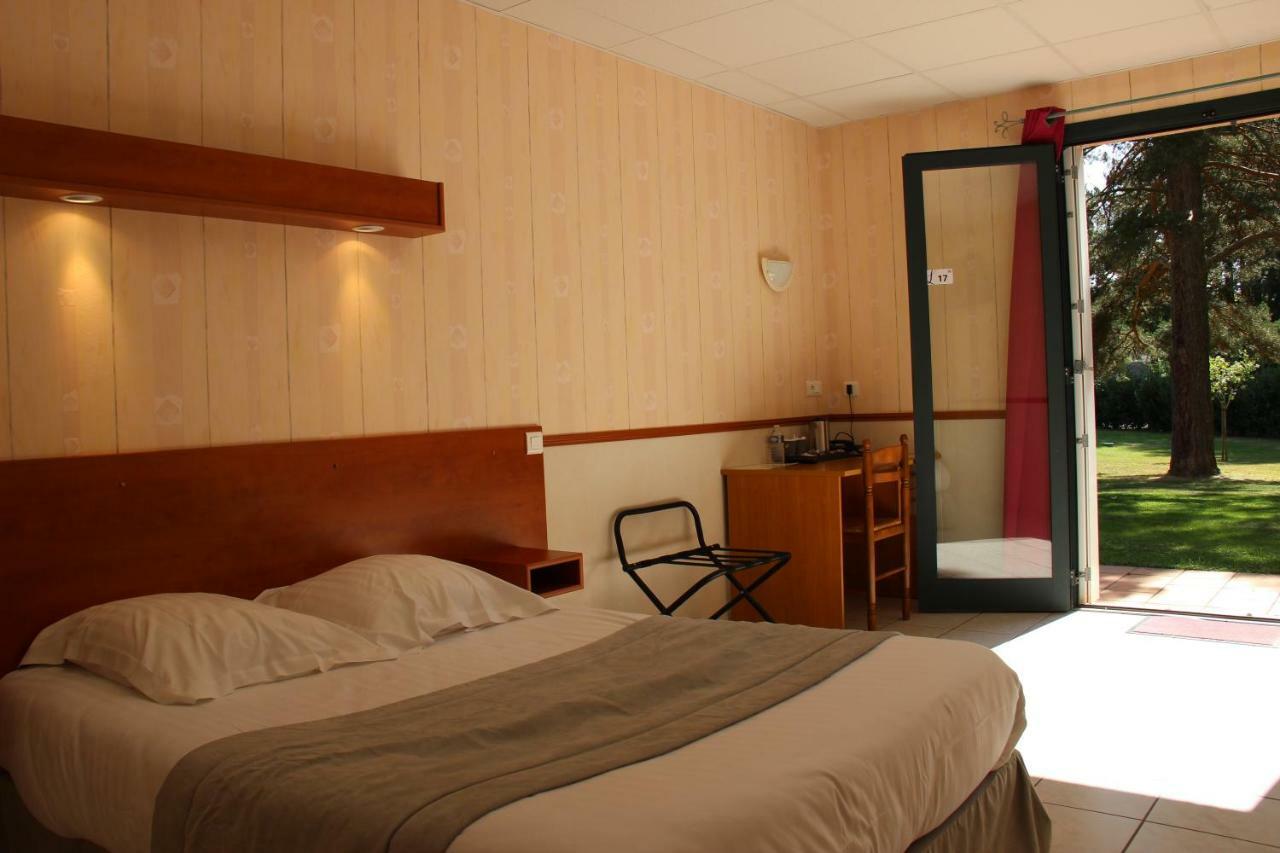 Hotel Restaurant Logis La Meridienne Anglards de Saint Flour Экстерьер фото
