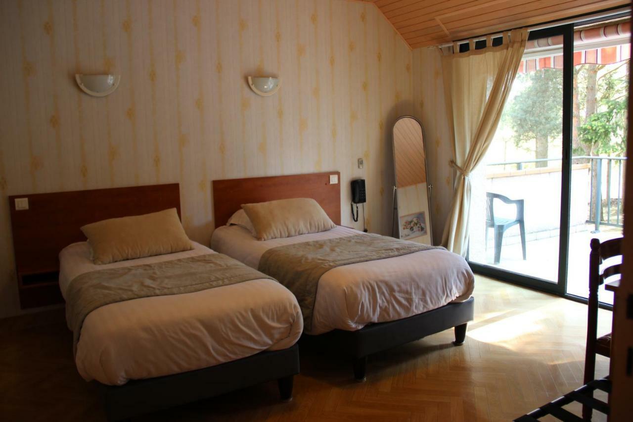 Hotel Restaurant Logis La Meridienne Anglards de Saint Flour Экстерьер фото